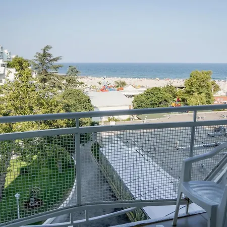 Malibu 4* Αλμπένα