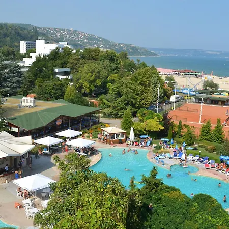 Malibu 4* Αλμπένα