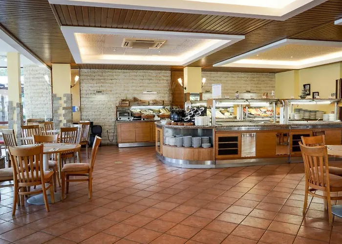 Хотел малибу